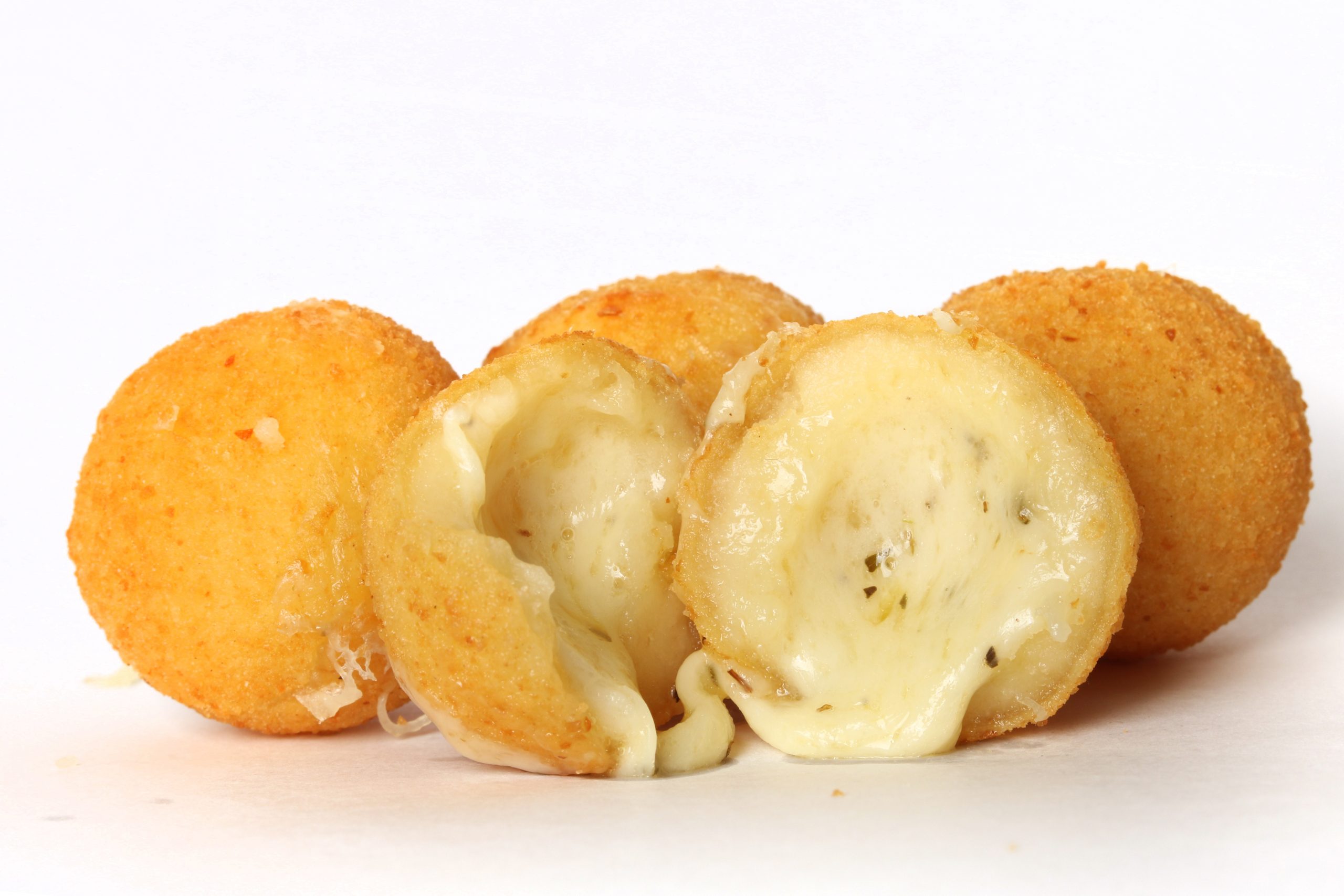 Bolinha de Queijo Provolone Mini